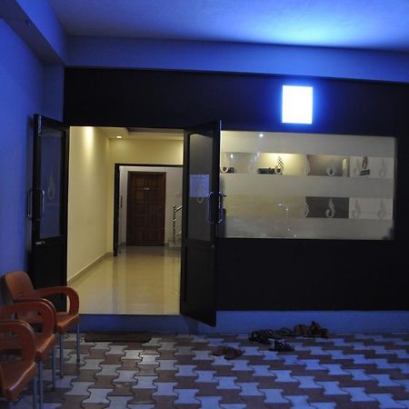 Jyothi Suites Tiruchirappalli Exterior photo