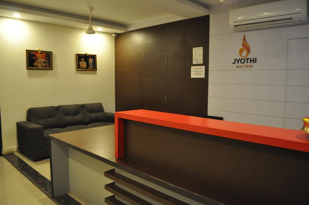 Jyothi Suites Tiruchirappalli Exterior photo